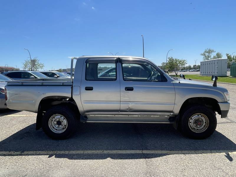 TOYOTA HILUX thumbnail 7