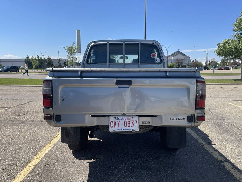 TOYOTA HILUX thumbnail 8