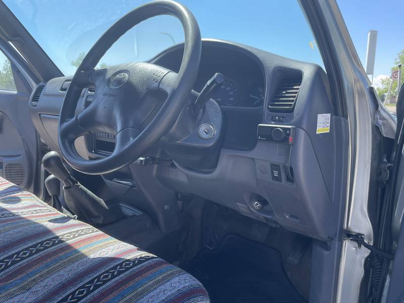 TOYOTA HILUX thumbnail 33