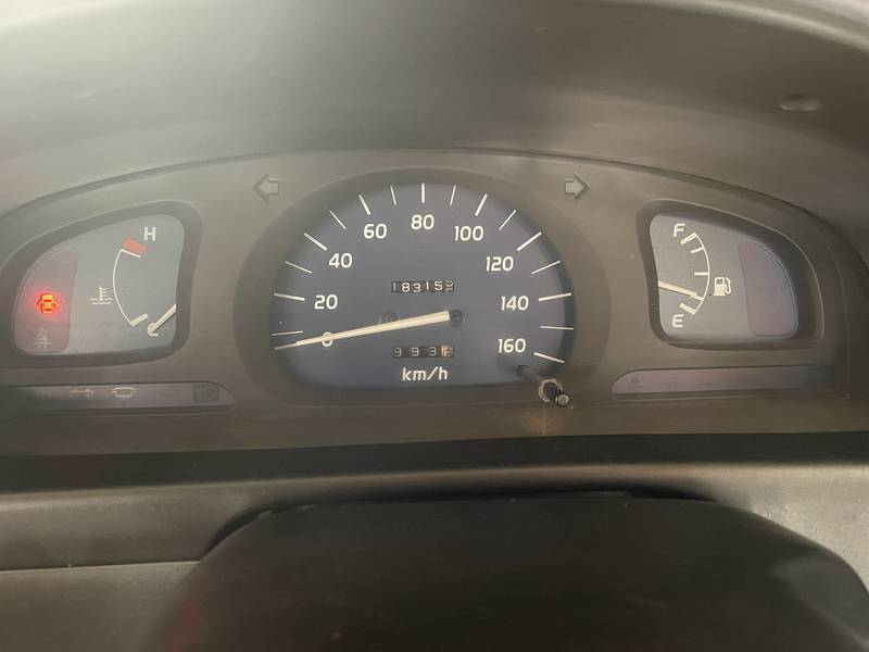TOYOTA HILUX thumbnail 36