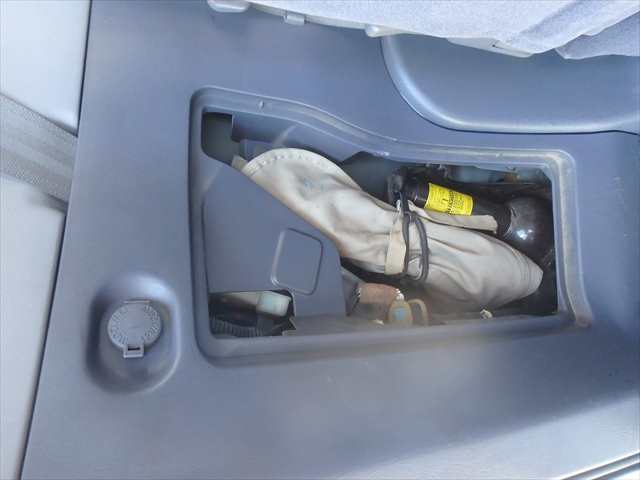 TOYOTA LAND CRUISER PRADO thumbnail 22