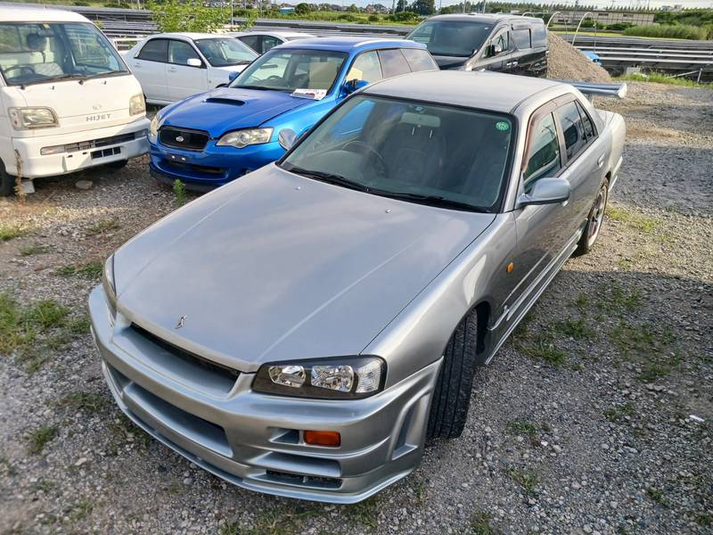 NISSAN SKYLINE thumbnail 7