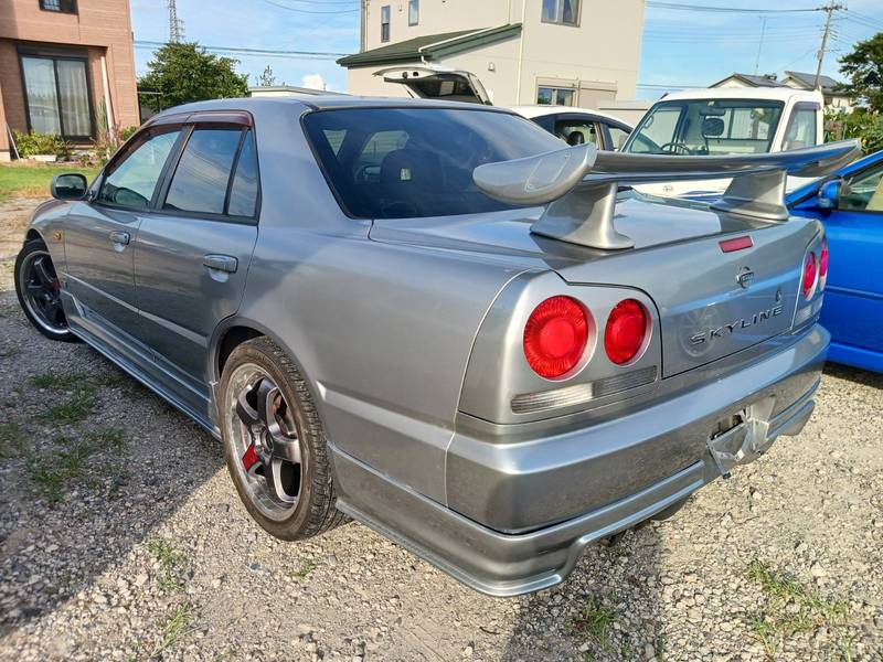 NISSAN SKYLINE thumbnail 9